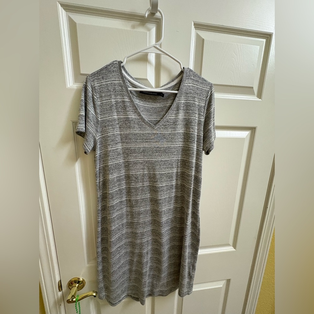 Calvin Klein Jeans Gray and White Striped Tee